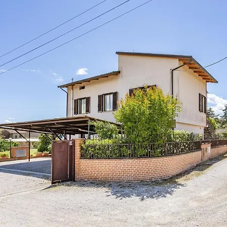 Awesome In With 5 Bedrooms, Wifi And Outdoor Swimming Pool Дом отдыха *