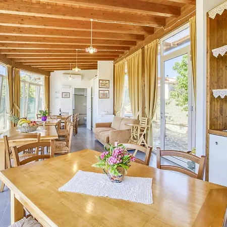 Awesome In With 5 Bedrooms, Wifi And Outdoor Swimming Pool * Castiglione del Lago