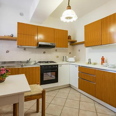 Awesome In With 5 Bedrooms, Wifi And Outdoor Swimming Pool Castiglione del Lago